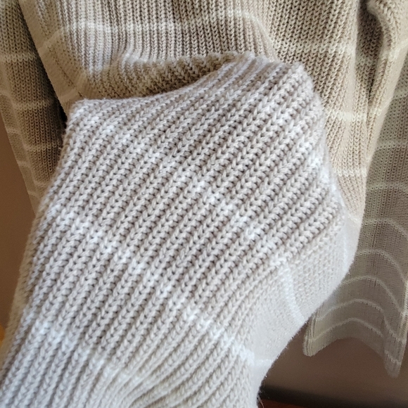Old Navy Women's Shaker Knit Lace Up Sweater Beige/White Stripes M Bell SLEEVES - Picture 10 of 11